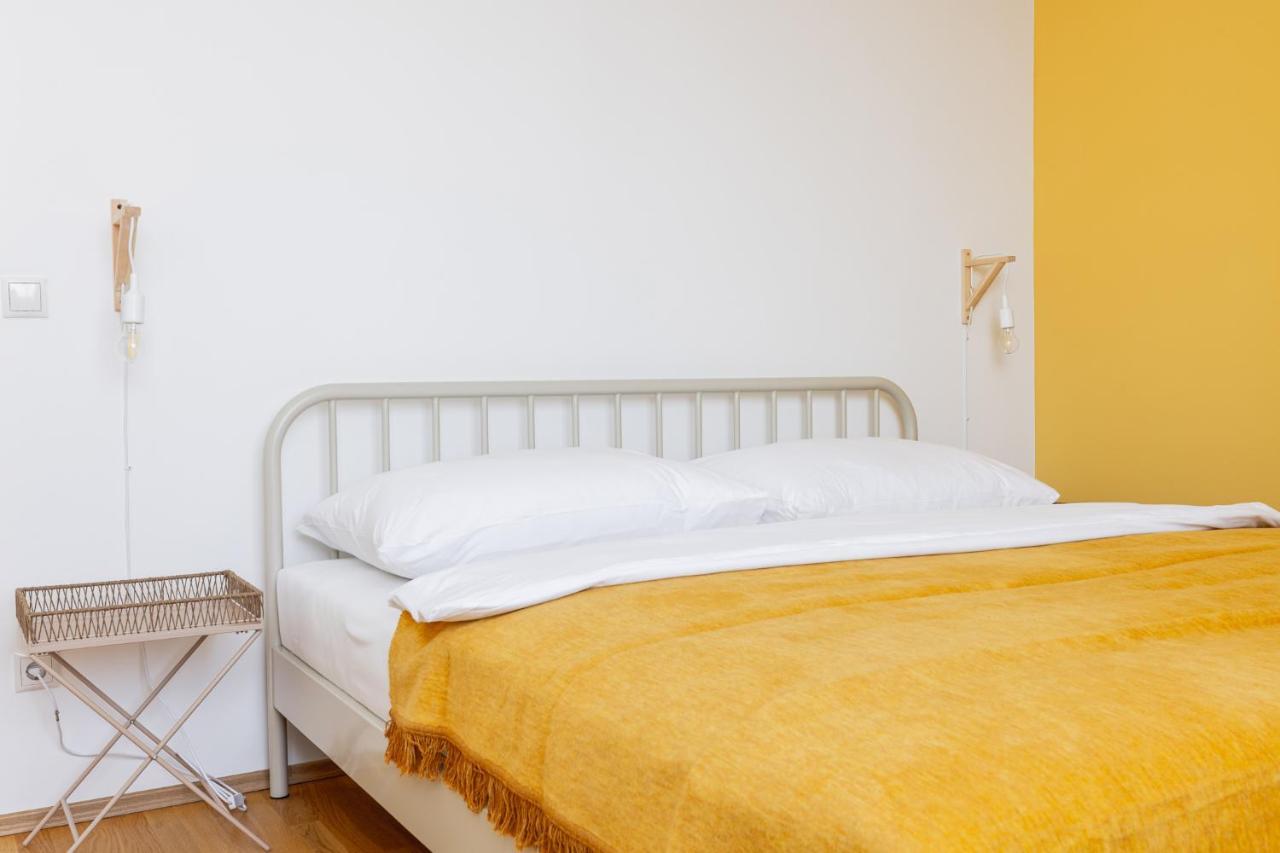 Bright Stylish Apartment With A Balcony In A Top Location ウィーン エクステリア 写真