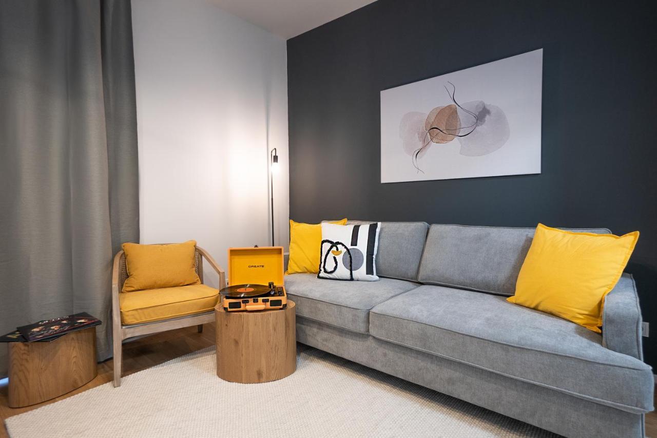 Bright Stylish Apartment With A Balcony In A Top Location ウィーン エクステリア 写真