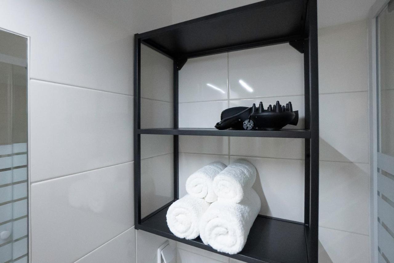 Bright Stylish Apartment With A Balcony In A Top Location ウィーン エクステリア 写真
