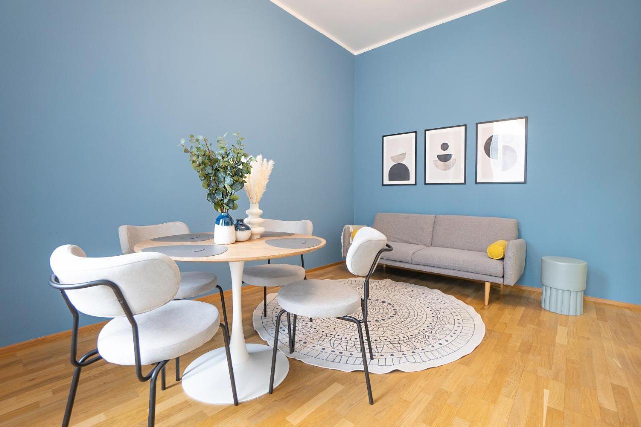 Bright Stylish Apartment With A Balcony In A Top Location ウィーン エクステリア 写真