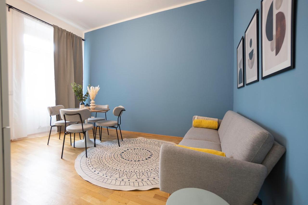 Bright Stylish Apartment With A Balcony In A Top Location ウィーン エクステリア 写真