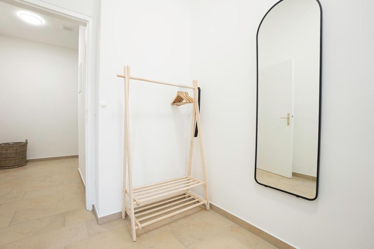 Bright Stylish Apartment With A Balcony In A Top Location ウィーン エクステリア 写真