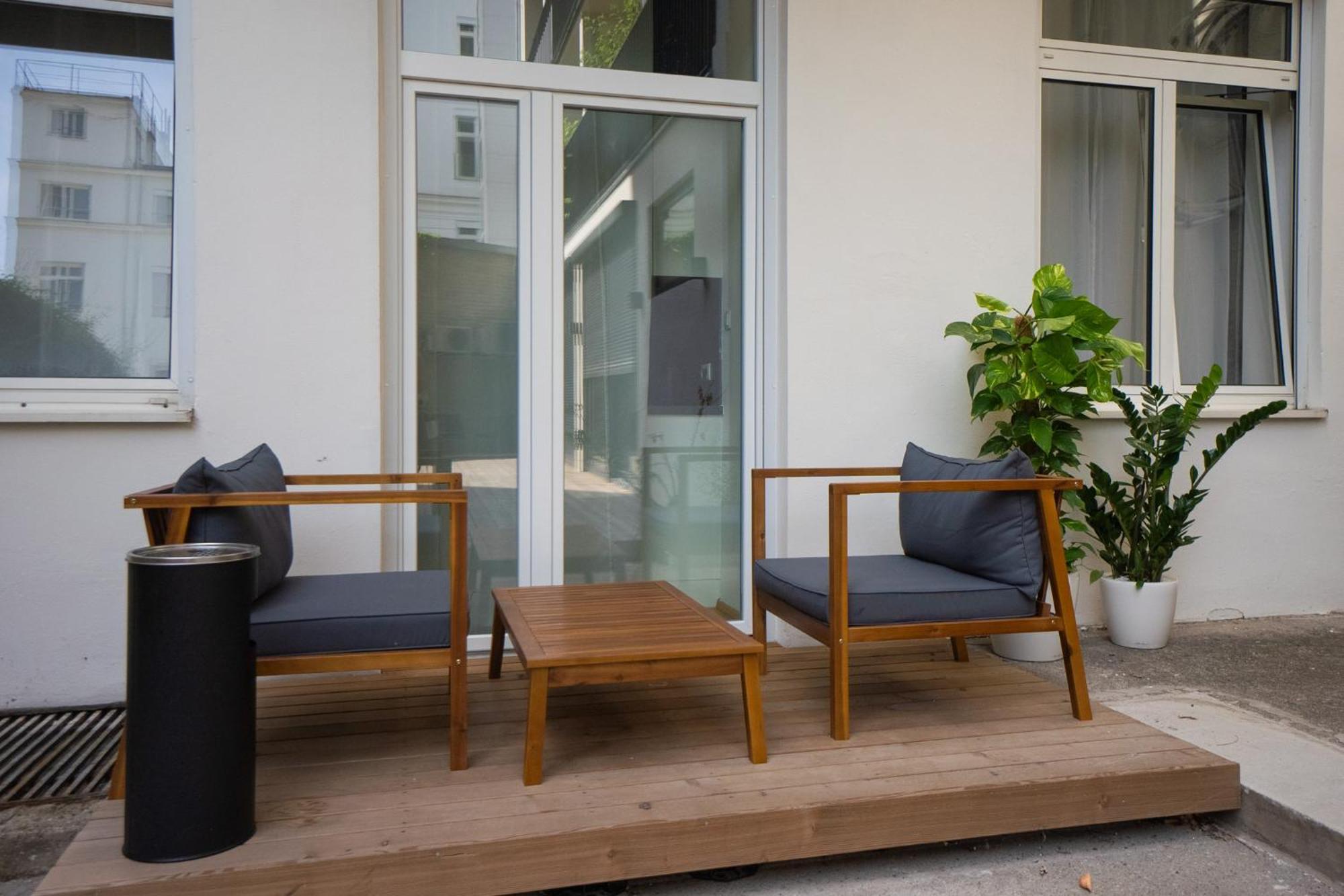 Bright Stylish Apartment With A Balcony In A Top Location ウィーン エクステリア 写真